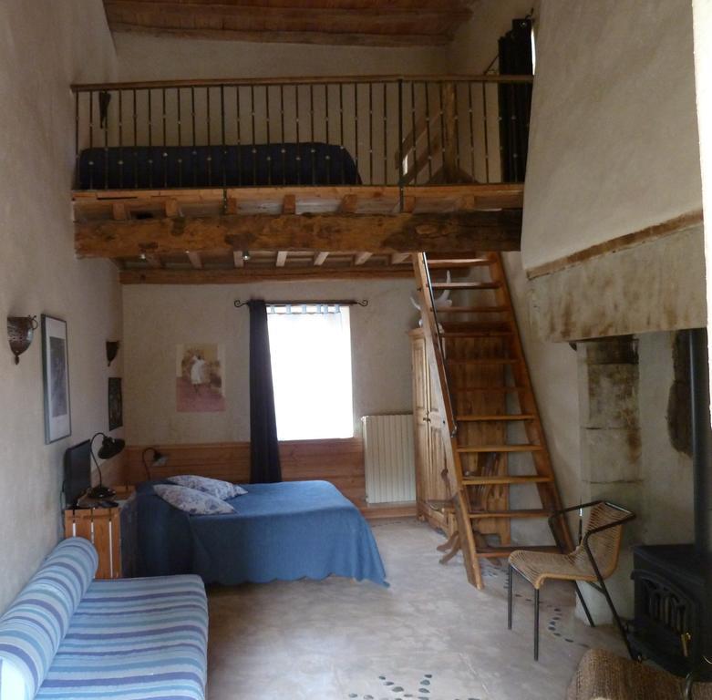 Le Vieux Velo Chaptuzat Room photo